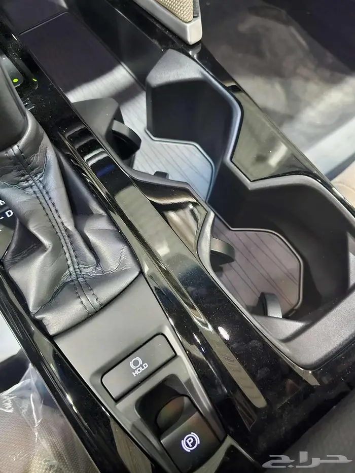 تويوتا كامري LE موديل 2025 9