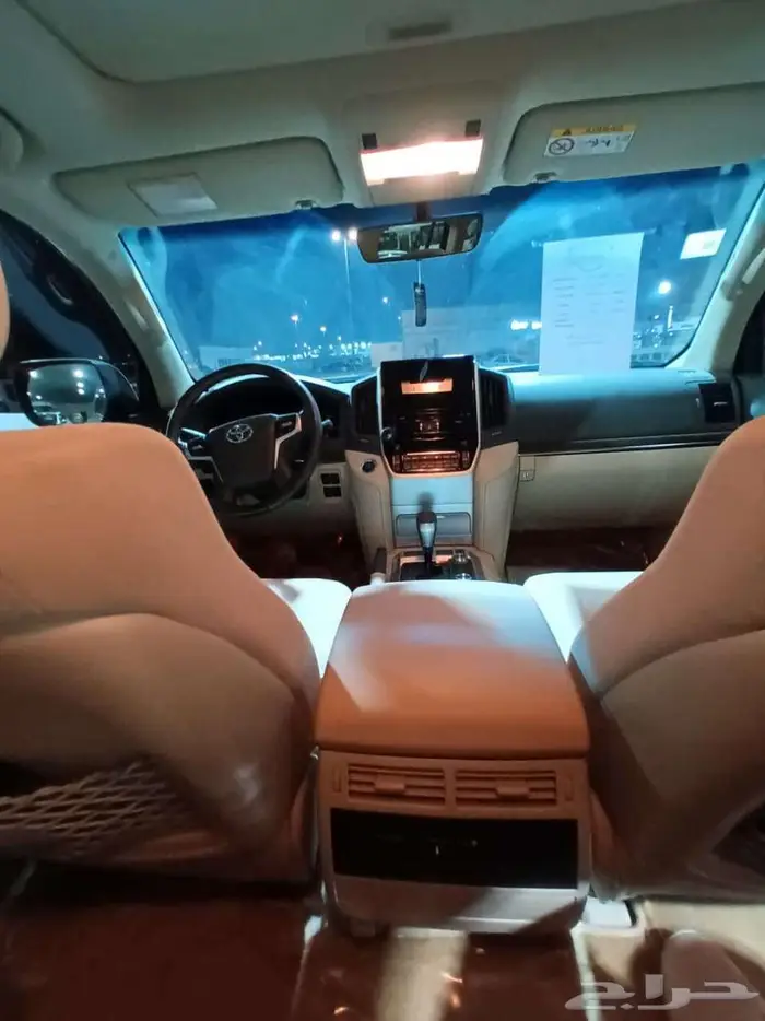 تويوتا لاندكروزر جي اكس ار V8 تورينج 2019 21