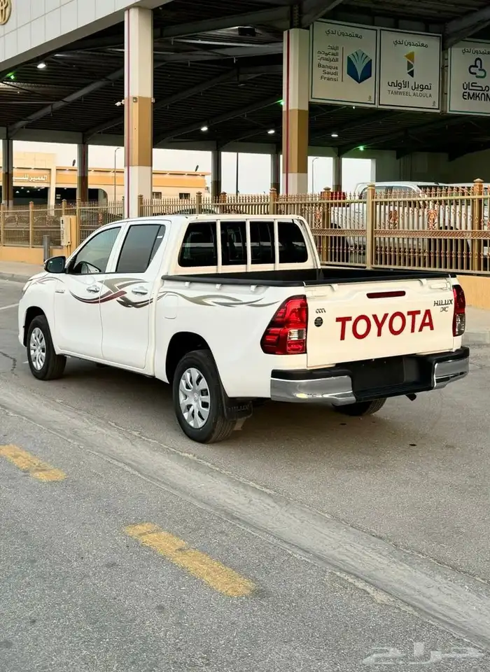 هايلوكس 2025 اوتماتيك بدون دبل بنزين 2