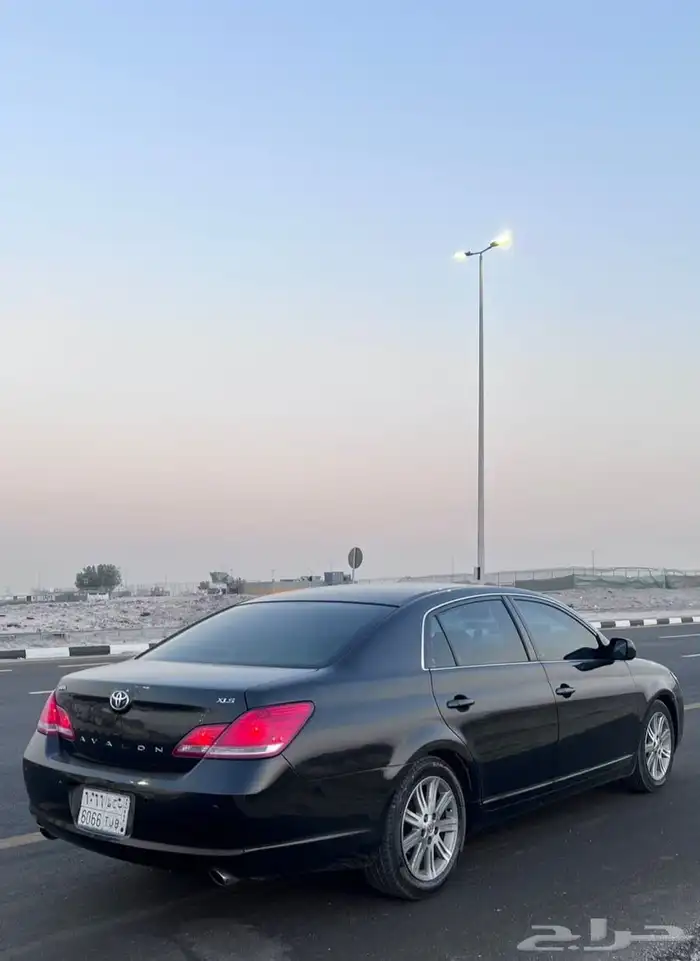 تويوتا أفالون الموديل 2006 لمتد 5