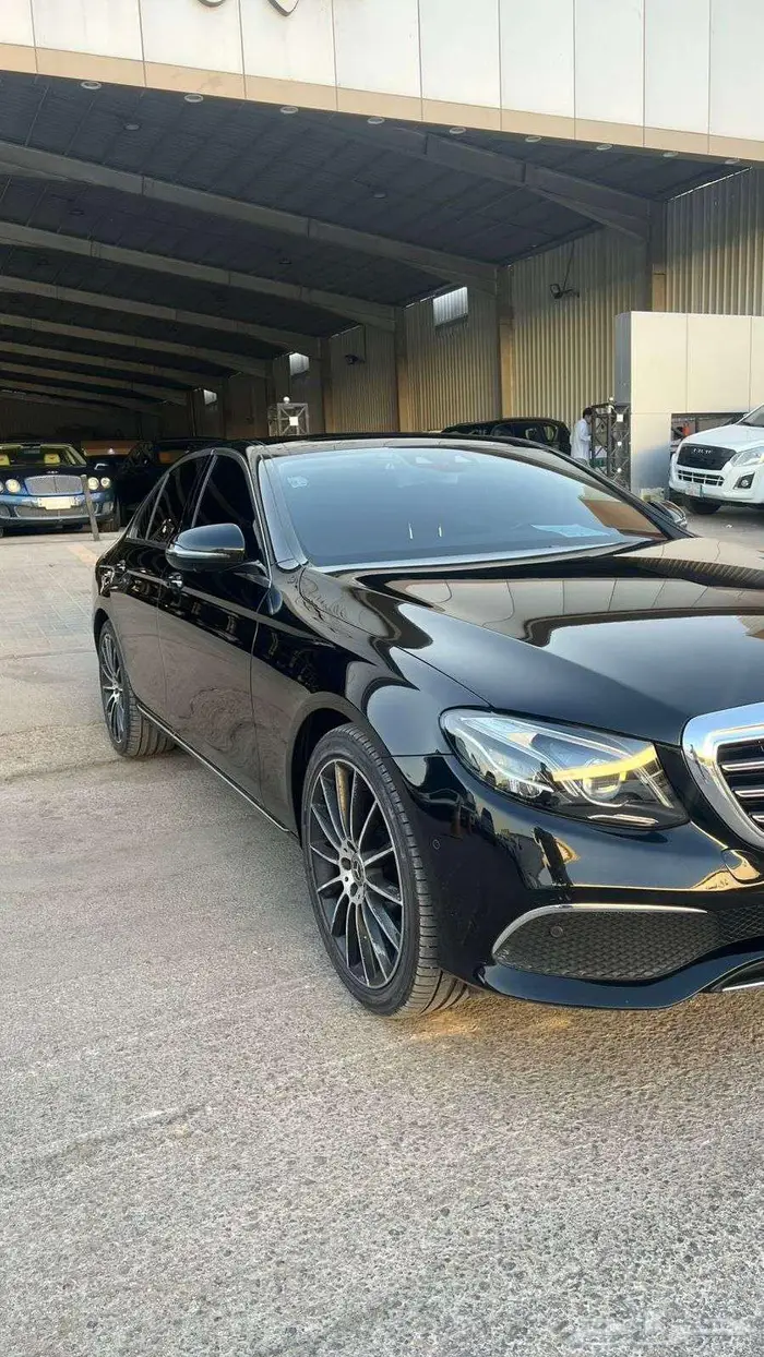 مرسيدس E300 موديل 2019 - معرض خلف للسيارات 1