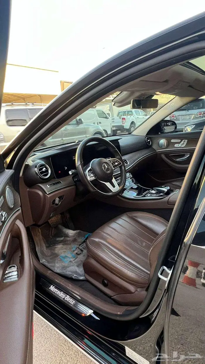 مرسيدس E300 موديل 2019 - معرض خلف للسيارات 12