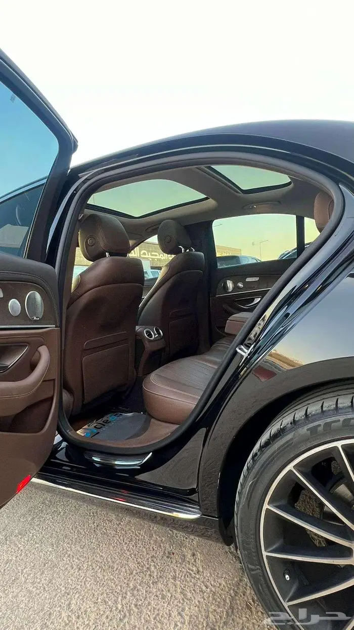 مرسيدس E300 موديل 2019 - معرض خلف للسيارات 13