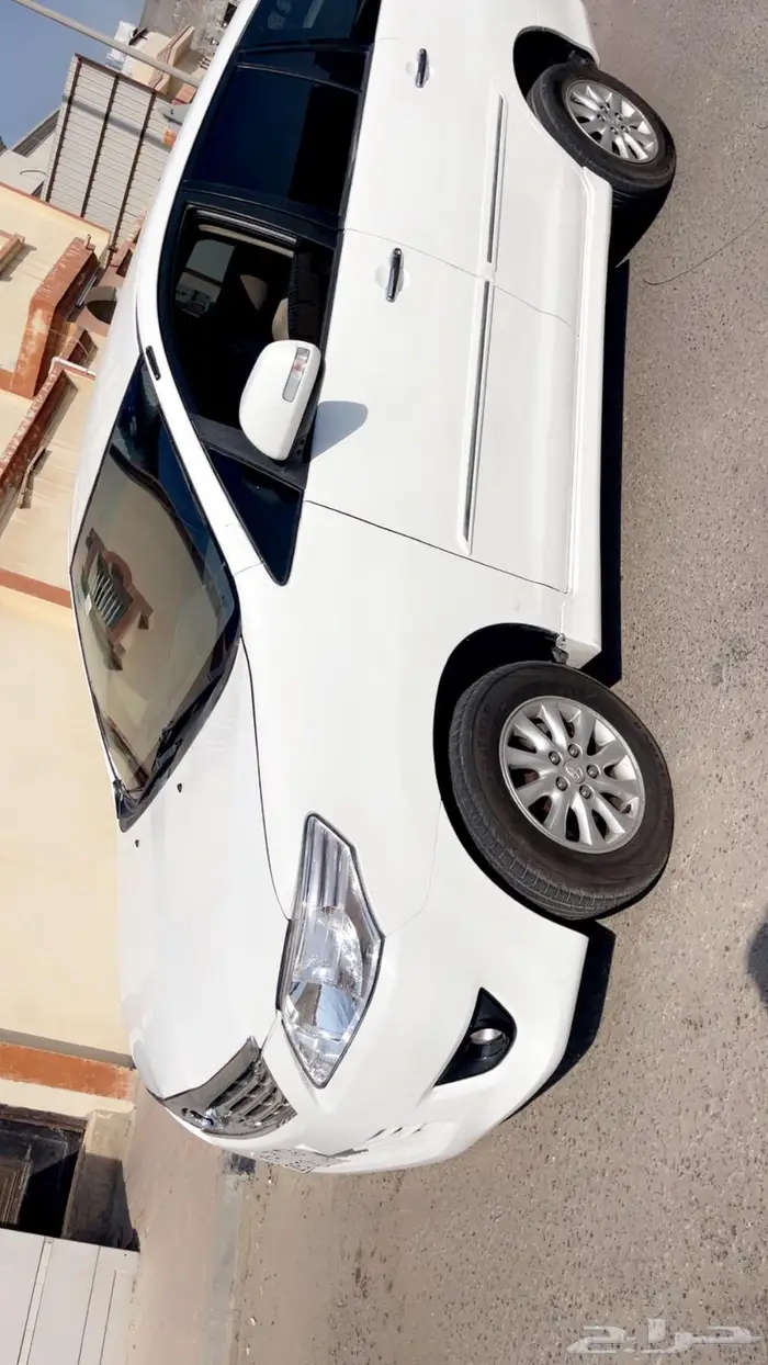 للبيع انوفا 2015 3