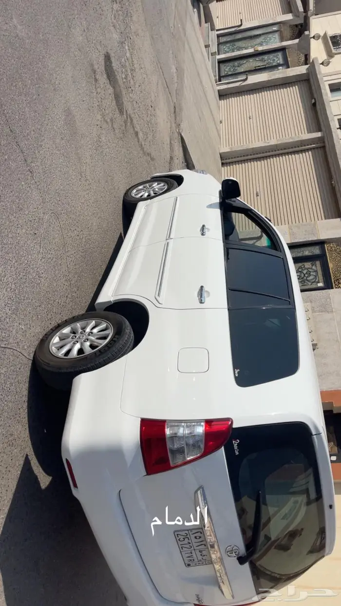 للبيع انوفا 2015 2