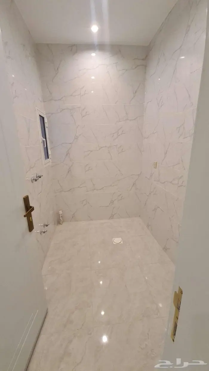 للبيع شقق تمليك جديدة واسعه بوسط الطائف بناء شخصي 22