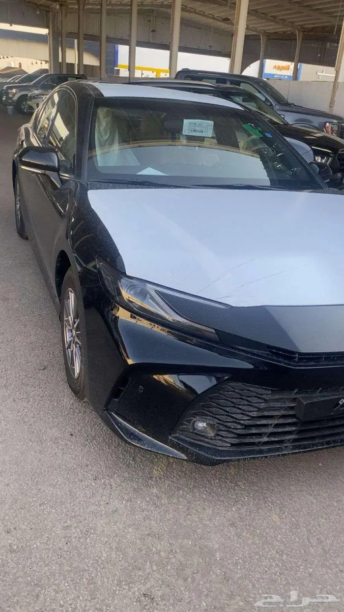 كامريE 2025 اسود اصفار سعودي صادر لوحات ب109.500 ريال 3