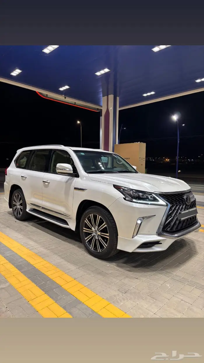 جيب لكزس LX فل كامل مخزن 2020 8