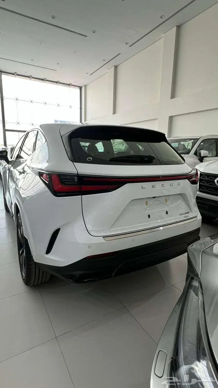 لكزس NX350 AA بنزين 2026 كاش واقساط 4