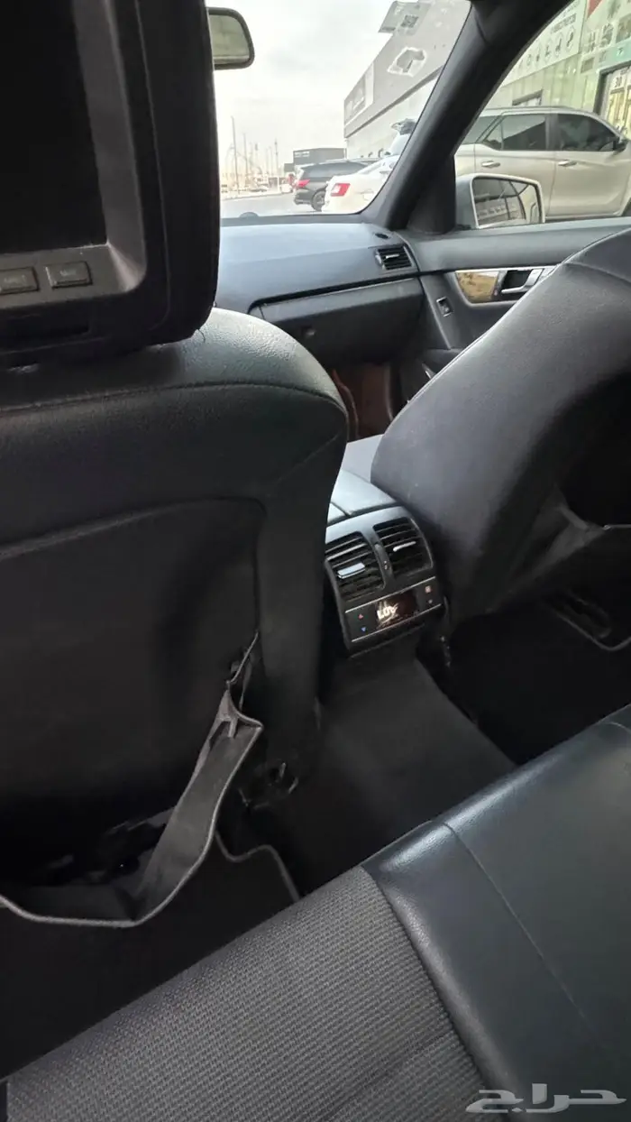 مرسيدس C200 2011 7