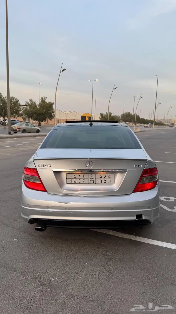 مرسيدس C200 2011 6