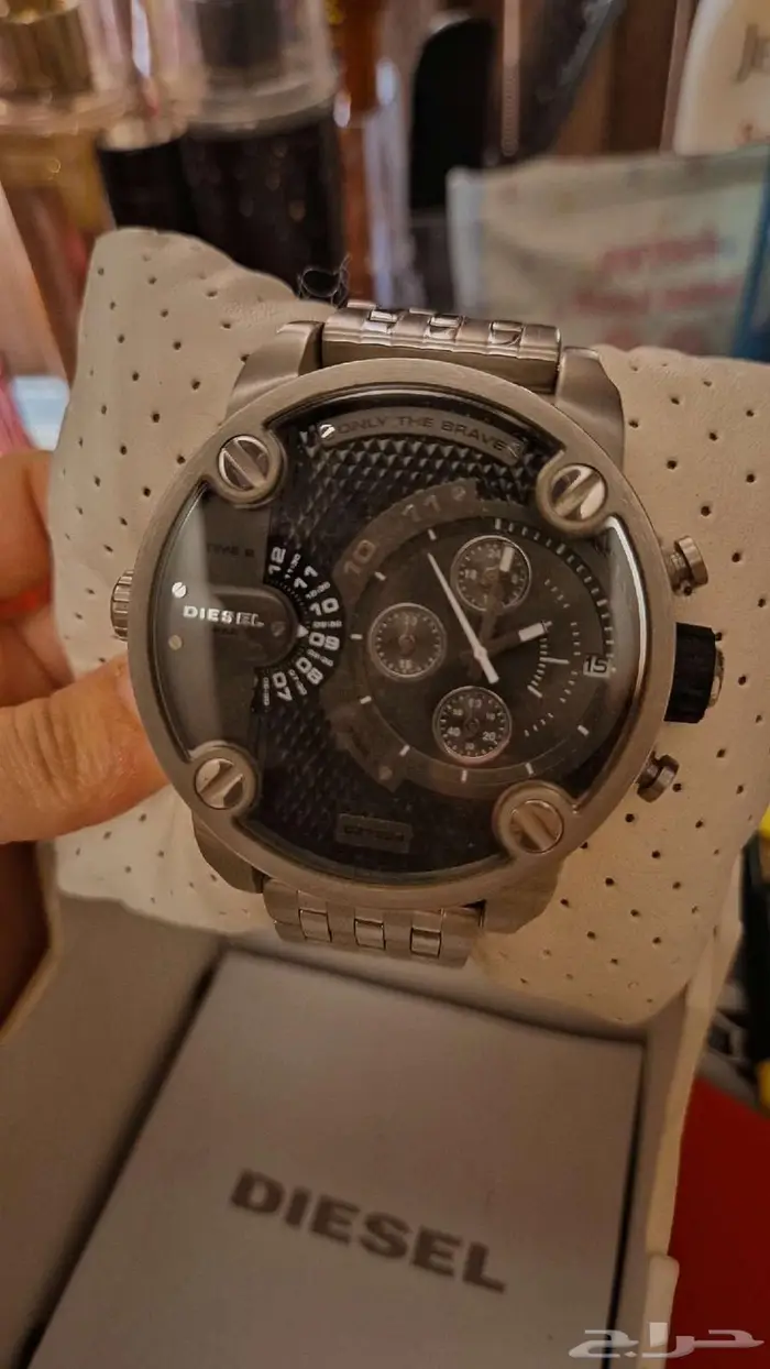 ساعه DIESEL يد فخمه وماركة 1