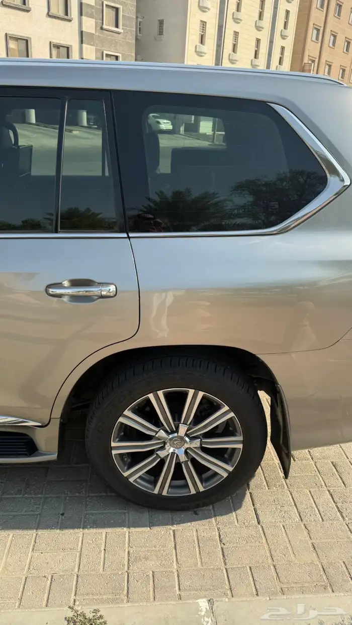 لكزس 2016 LX 570 DD 13