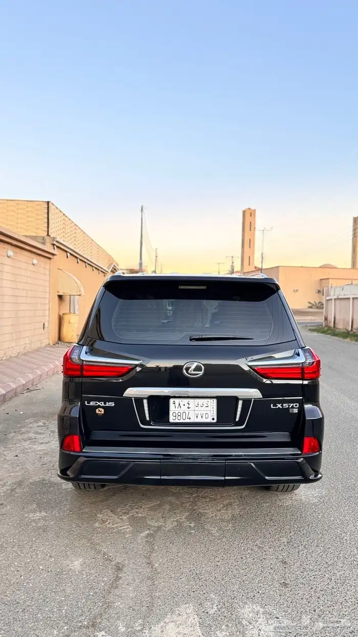 لكزس موديل 2019 8