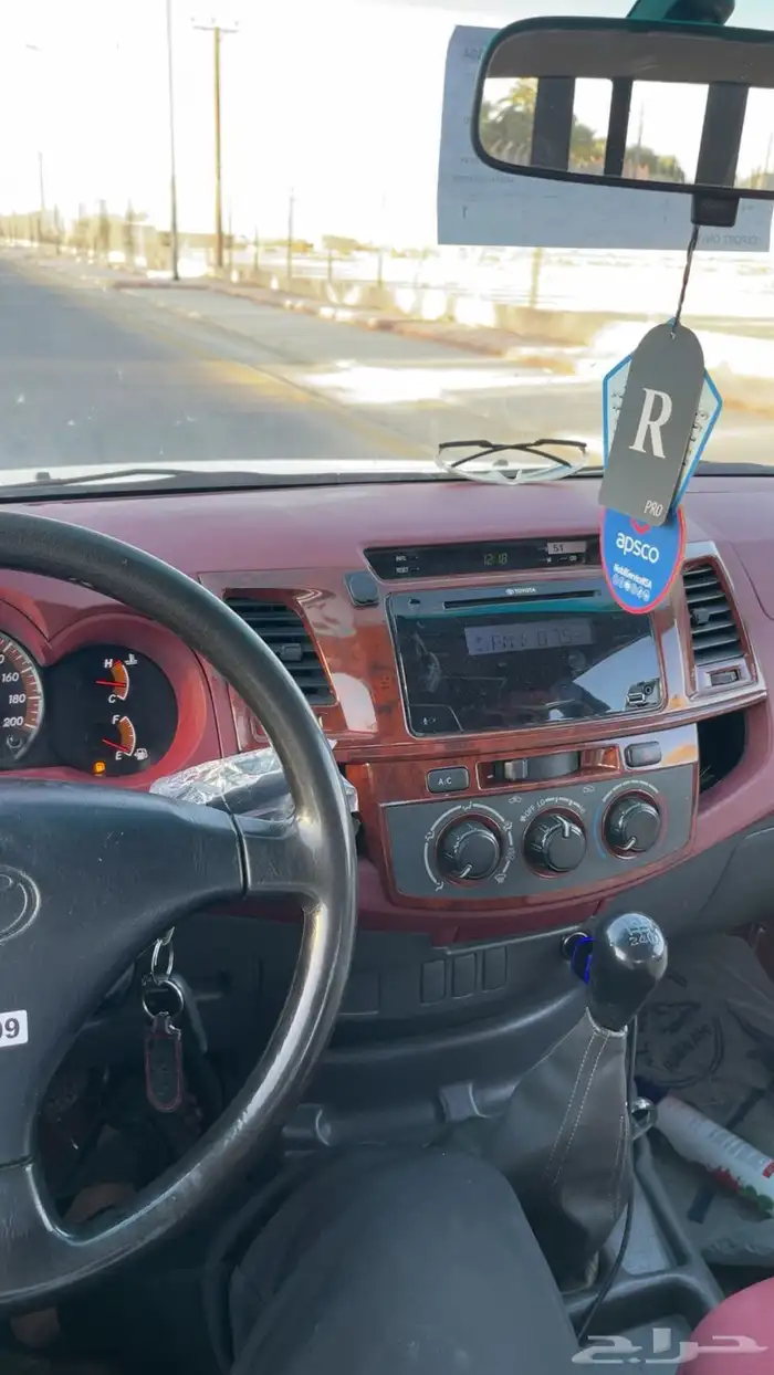 هايلوكس جي ال اكس 27