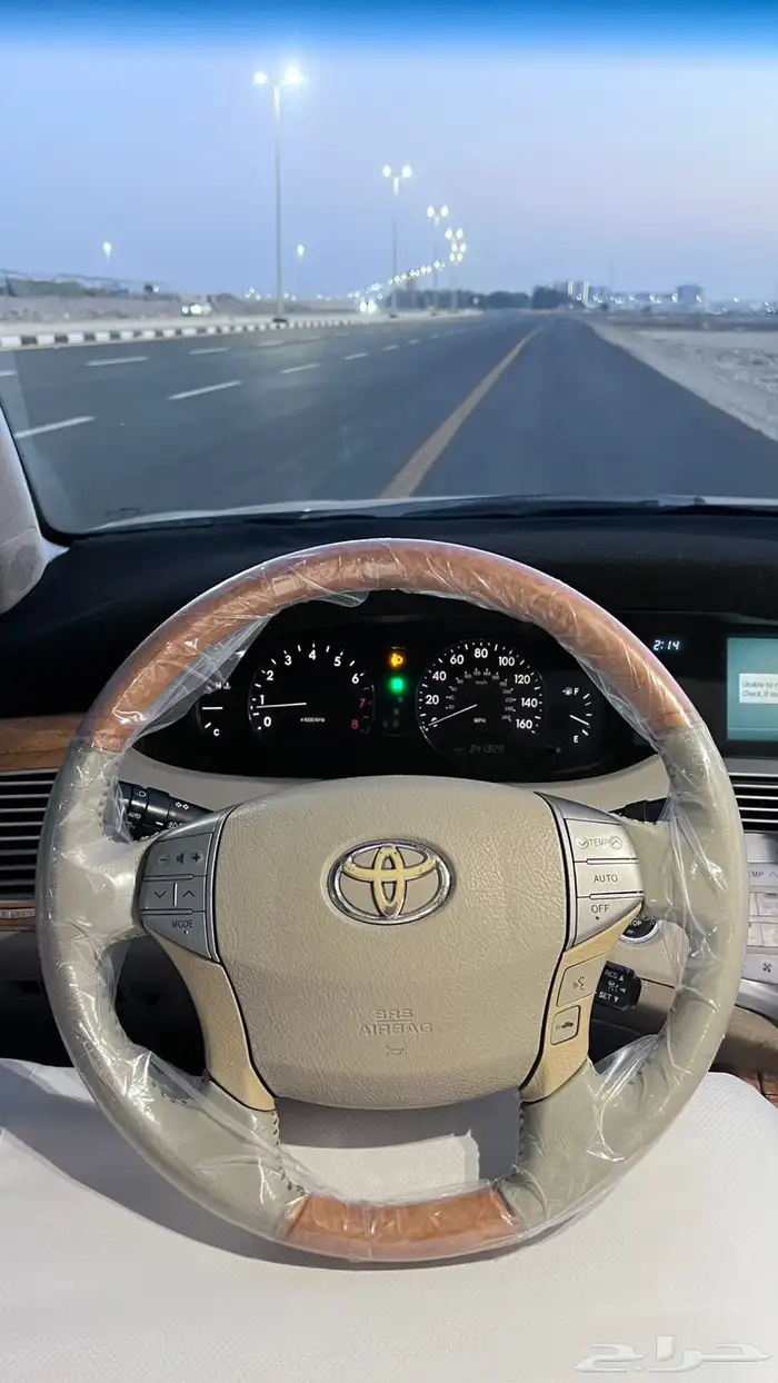 تويوتا أفالون الموديل 2006 لمتد 18