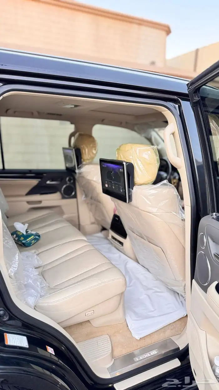 لكزس موديل 2019 14