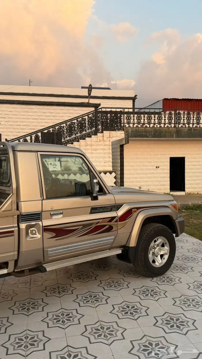 شاص موديل 2019 اللون ذهبي ممشاه 132000 شرط بدي ومحركات 7