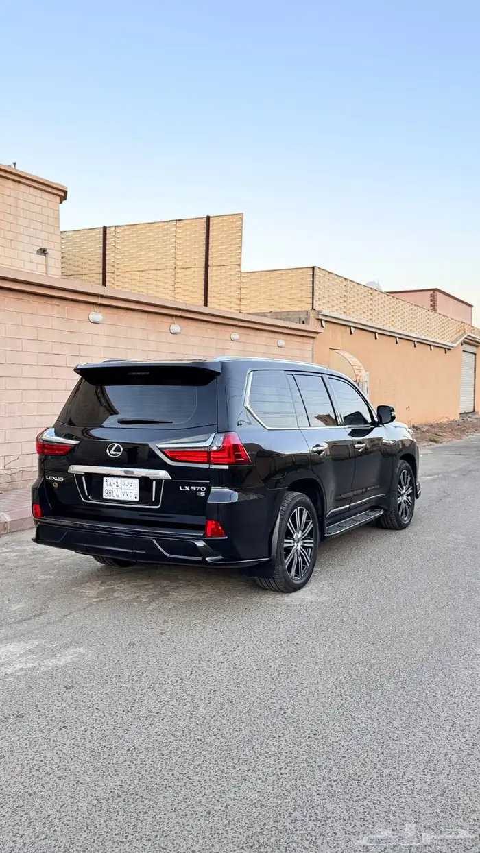 لكزس موديل 2019 9