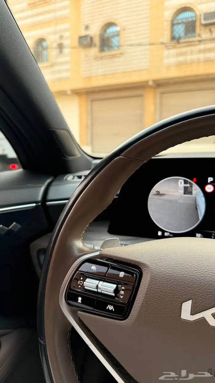 كيا K8 2022 ( بنزين) v4 فل كامل 12