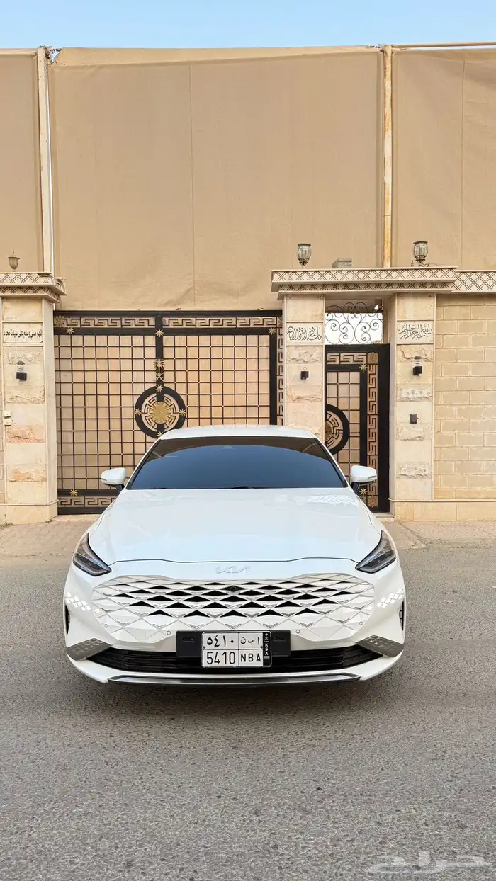 كيا K8 2022 ( بنزين) v4 فل كامل 0