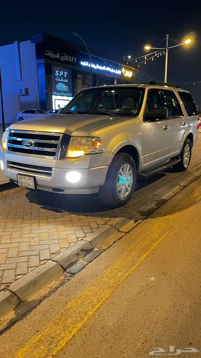 فورد اكسبيدشن 2013 نص فل قصير 6