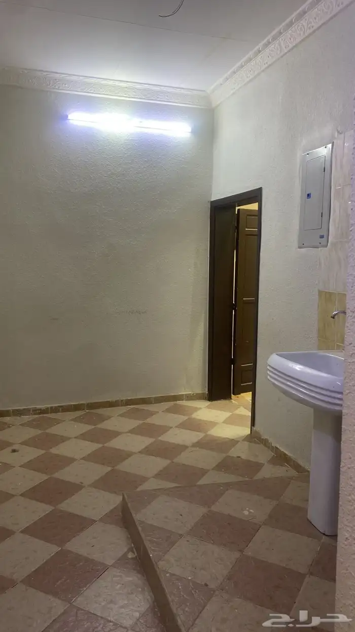 بيت للإيجار 8