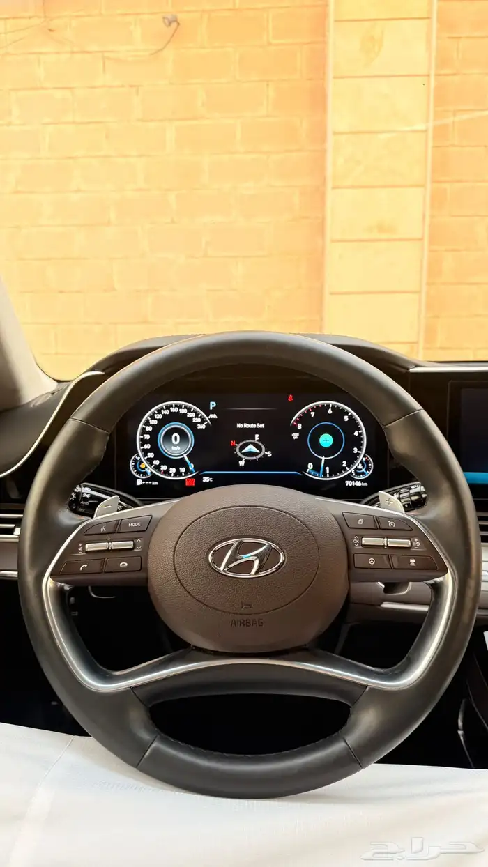 هيونداي ازيرا 2020 ( بنزين) v6 فل كامل 9