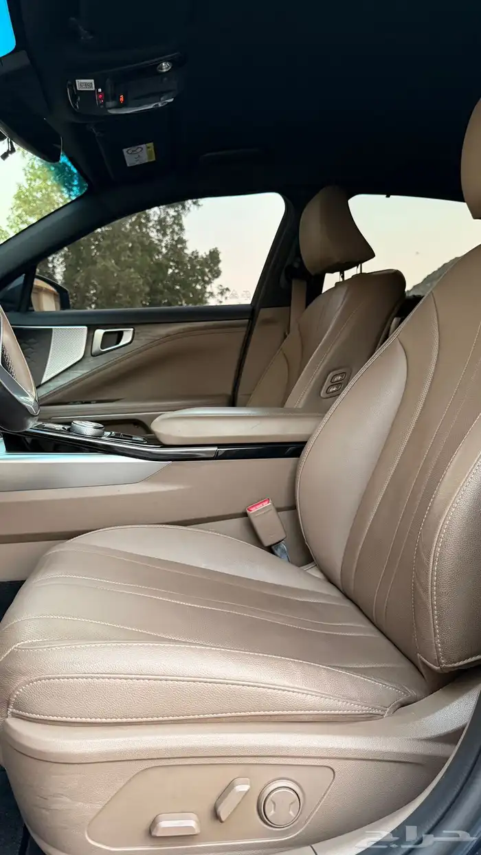 كيا K8 2022 ( بنزين) v6 فل كامل بحالة الوكاله 8