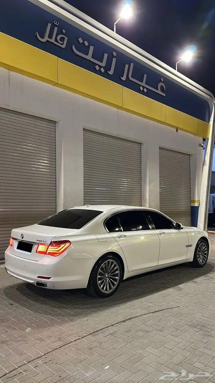 bmw 740li 4