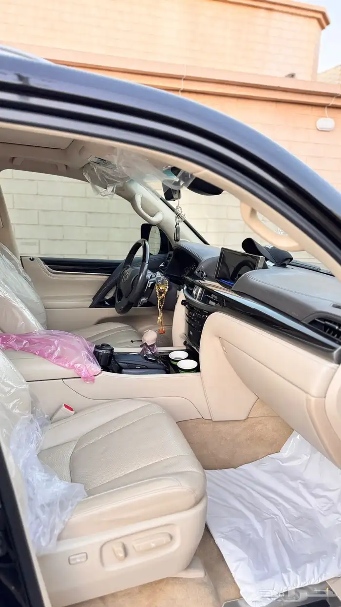 لكزس موديل 2019 15