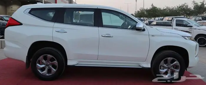 ميتسوبيشي مونتيرو سبورت ستاندر دبل و نص فل 2025 بنزين 1