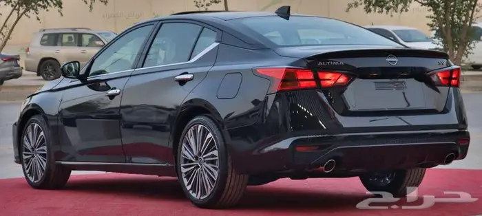 نيسان التيما نص فل SV موديل 2026 سعودي 8