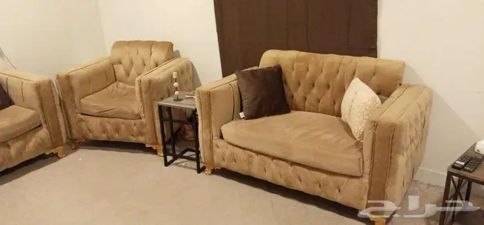 ثلاجة ومكتب وطقم كنب 0