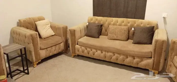 ثلاجة ومكتب وطقم كنب 2