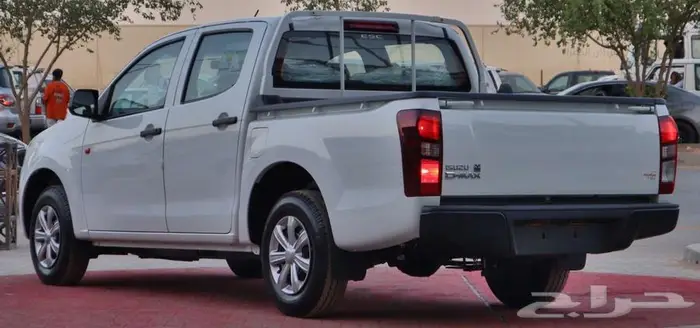 ايسوزو ديماكس غمارتين ستاندر زجاج عادي و كهرب 2026 سعودي 4