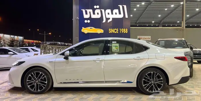 تويوتا كامري LE هايبرد 2025 1