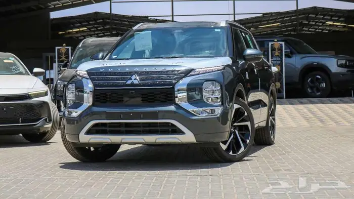 ميتسوبيشي اوتلاندر 2025 باقل سعر (متوفر جميع الألوان) 9