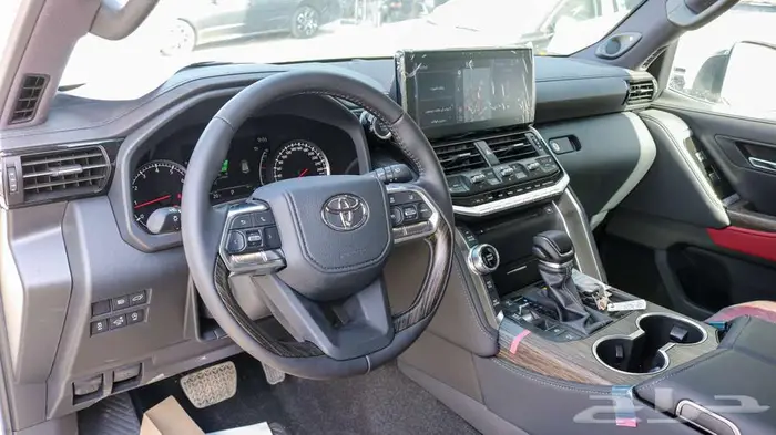 تويوتا لاندكروزر VXR موديل 2024 باقل سعر خصم يصل الى 20 16