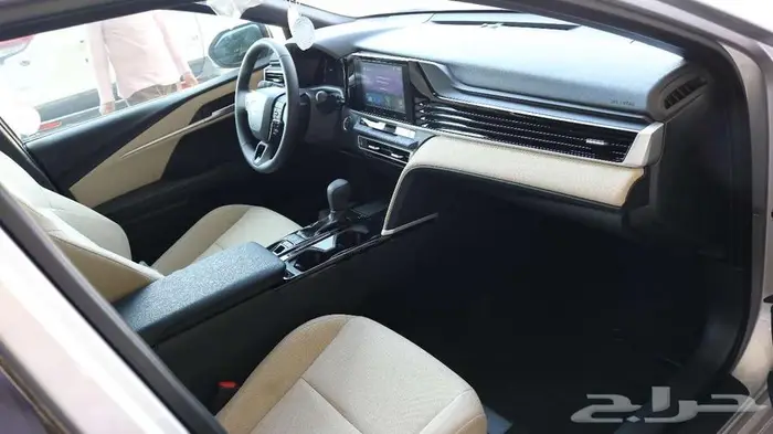 تويوتا كامري E_PLUS 2025 متوفر كاش _ اقساط اقل سعر 7