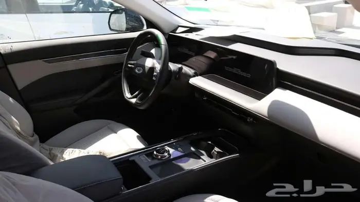 فورد تورس امبيانتي 2026 اسود عرض خاص 7
