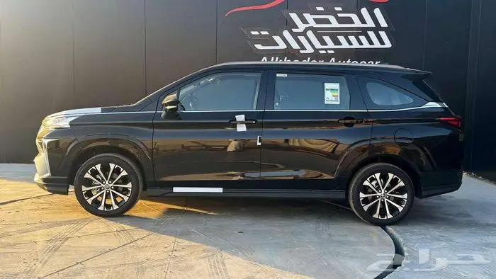 تويوتا فيلوز GLX موديل 2025 لدى الخضر للسيارات 12