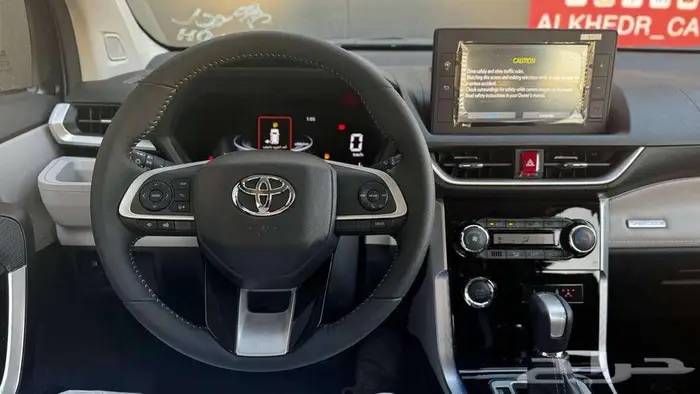 تويوتا فيلوز GLX موديل 2025 لدى الخضر للسيارات 13