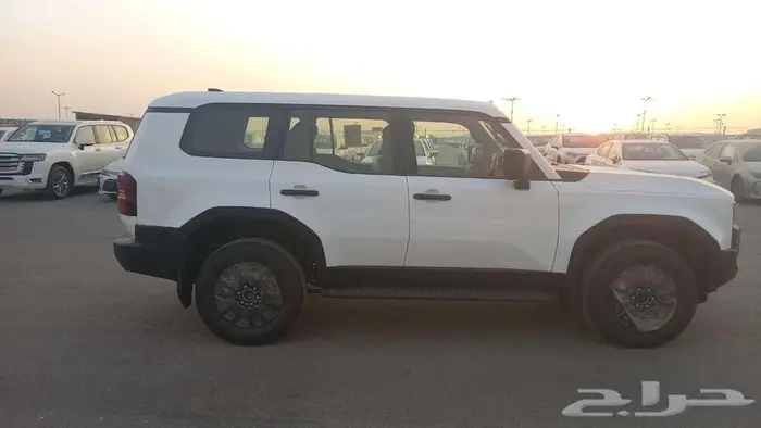 تويوتا برادو تي اكس 2 ابيض بنزين 2026 اقل سعر كاش واقساط 1