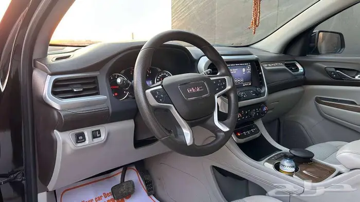 جي ام سي اكاديا 2023 مستعمل لدى شركة عبدالمجيد الخضر 13