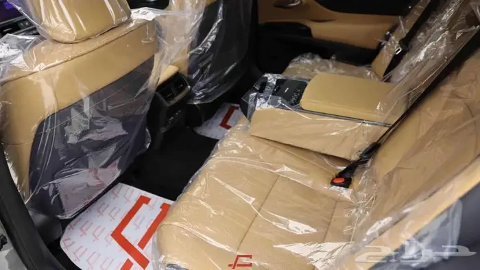 تتوفر فئات لكزس ES اصفار سعودي نظام دفعتين سعودي او نقد 4