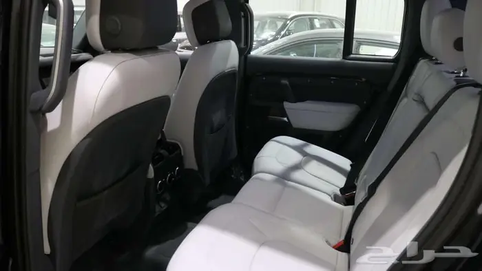 عرض خاص لاندروفر ديفندر HSE موديل 2026 الناغي كاش واقساط 9