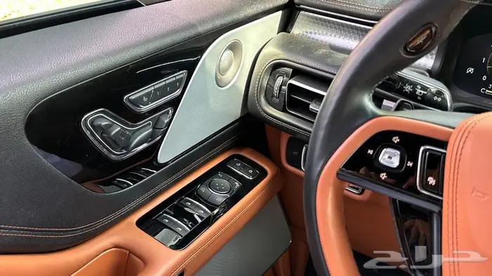 لينكون افياتور 2022 بريزيدنشال (أعلى فئة) - أسود - Lincoln 5