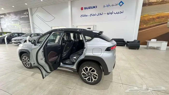 سوزوكى فورنكس GLX- 2TONE 2026 نجيب اوتو 6