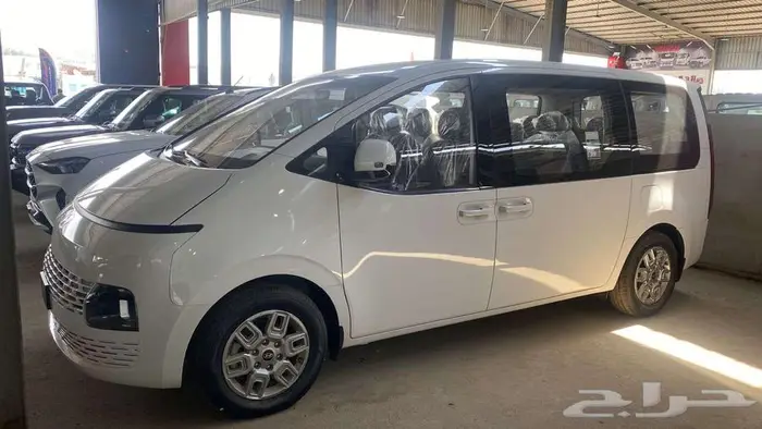 هيونداي ستاريا 9 ركاب ديزل 2025 5